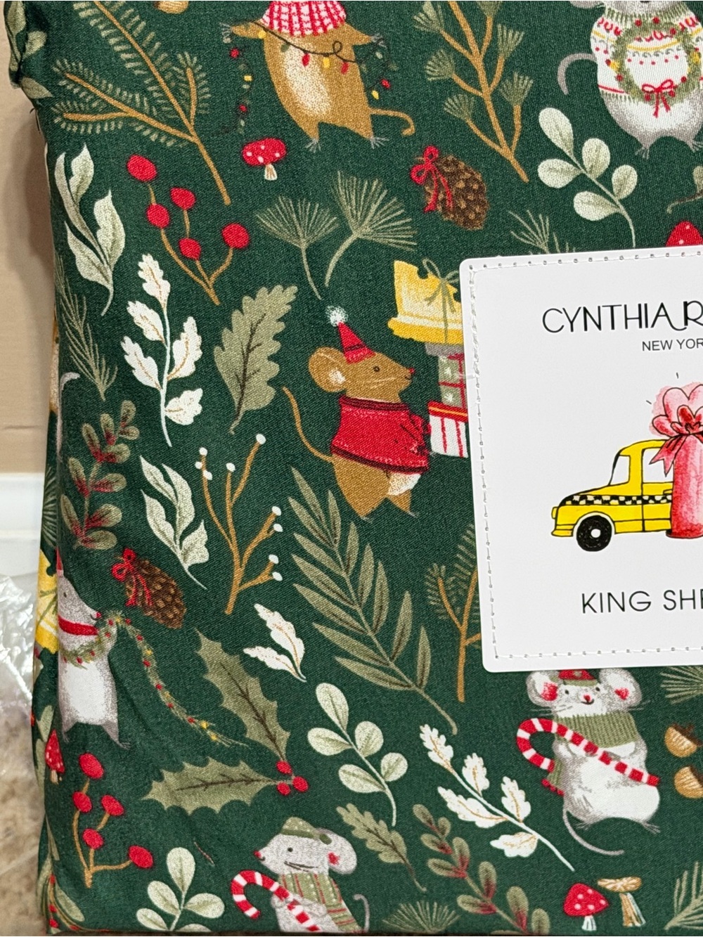 Cynthia Rowley Green Holiday Sheet Set with Festive Motifs - Picture 2 of 4